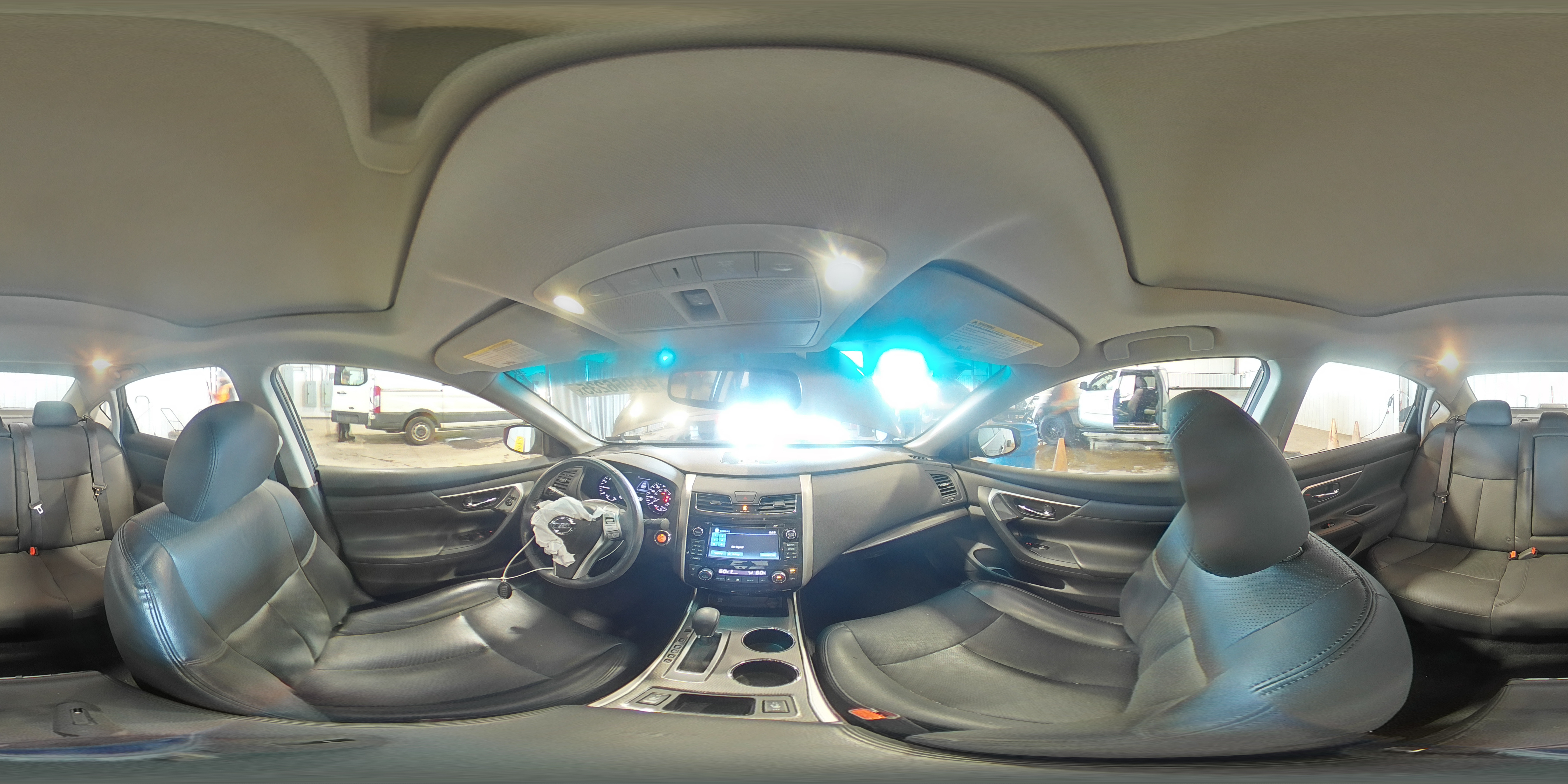 2015 Nissan Altima - Image 14