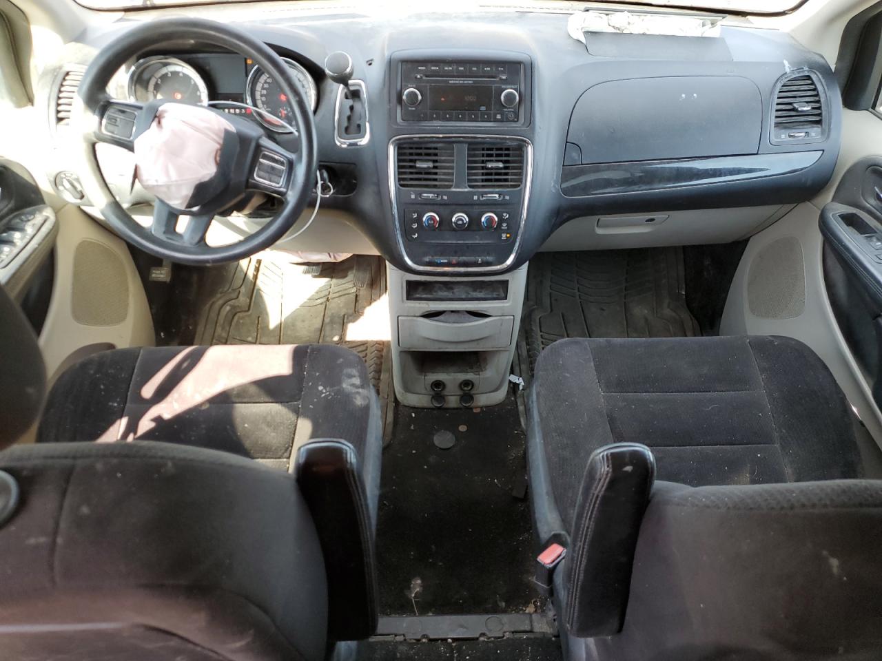 2014 Dodge Caravan - Image 8