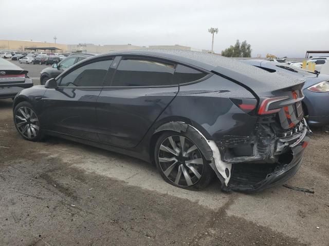 TESLA MODEL 3 2024 Szary