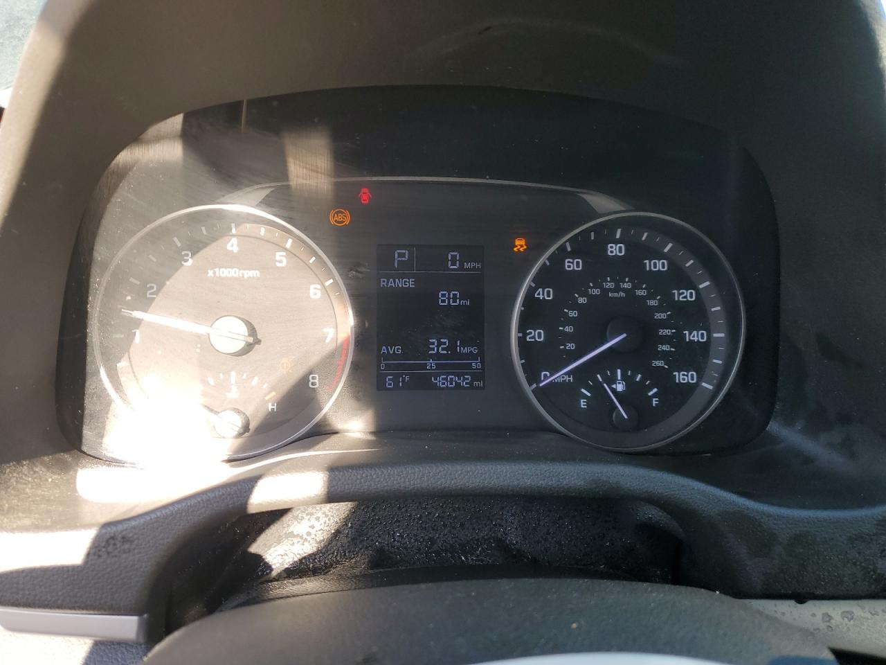 2018 Hyundai Elantra - Image 9