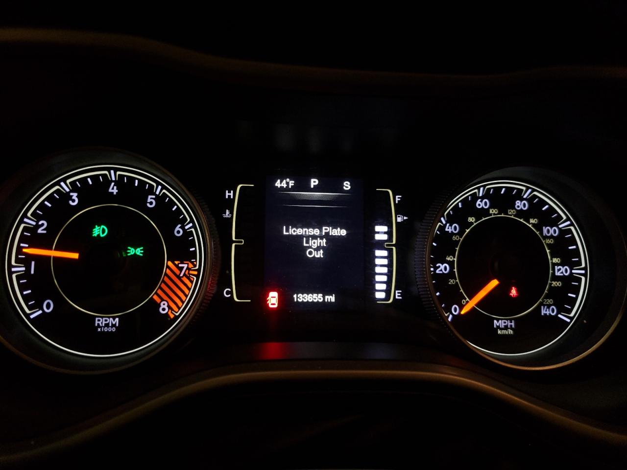 2015 Jeep Grand Cherokee - Image 9