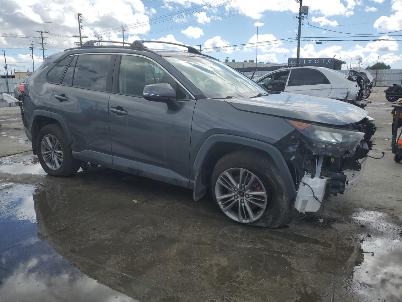 2019 Toyota RAV 4 - Image 4