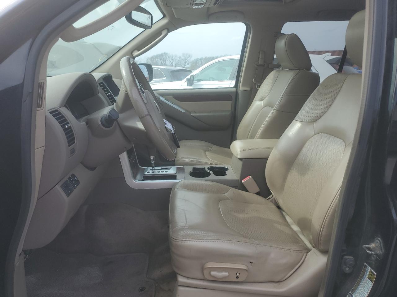 2010 Nissan Pathfinder - Image 7