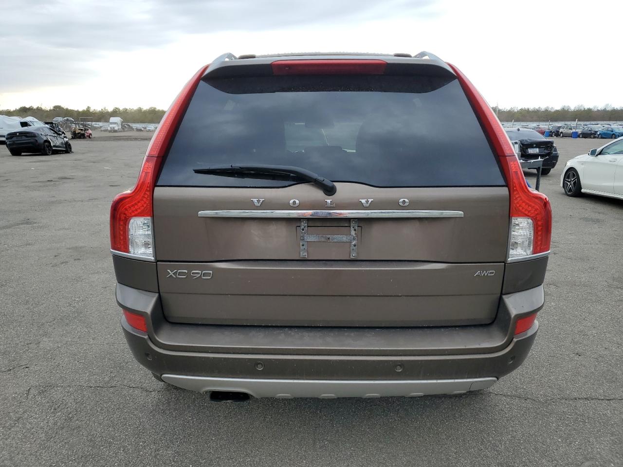 2014 Volvo XC90 - Image 6