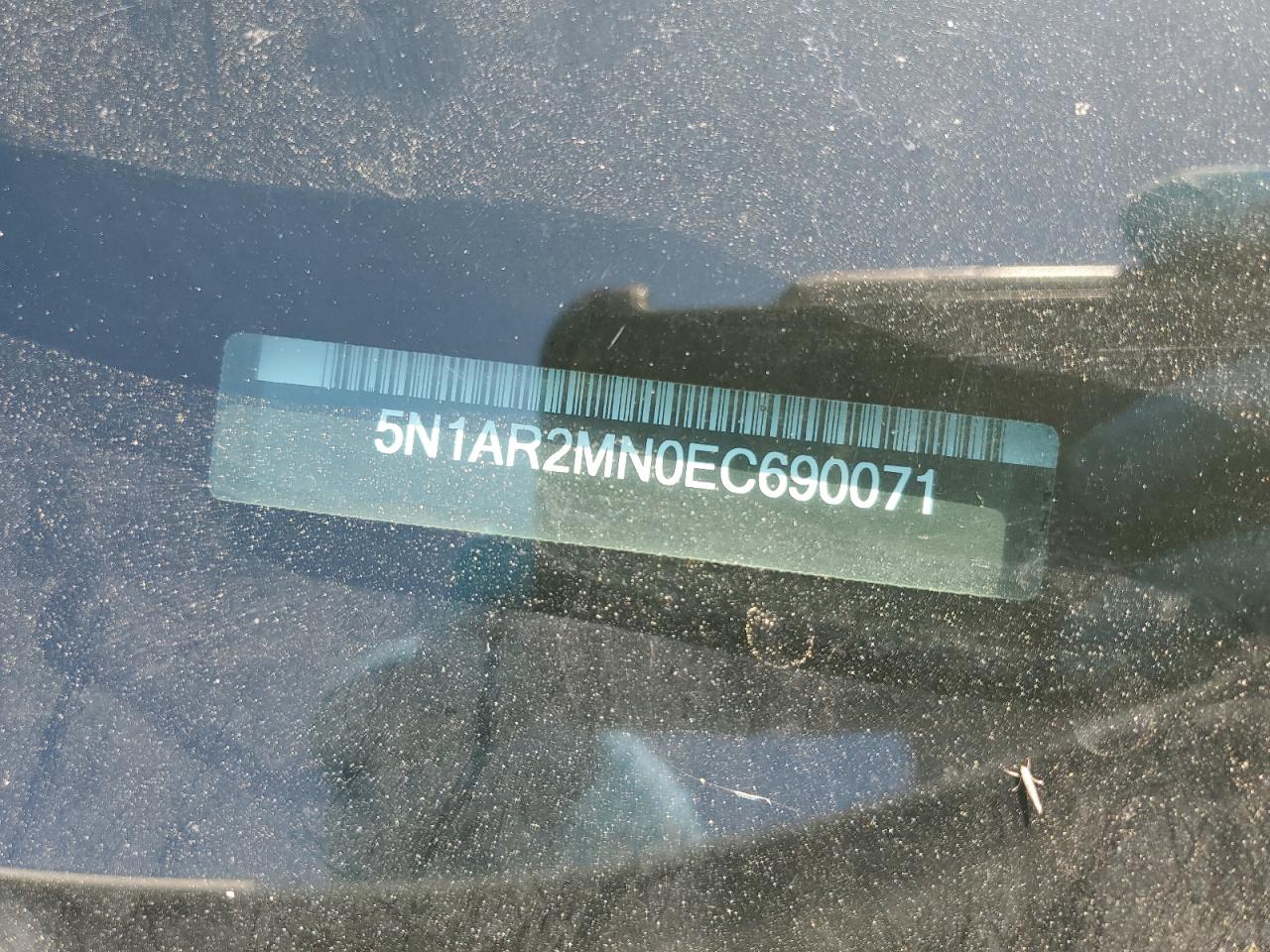 2014 Nissan Pathfinder - Image 13