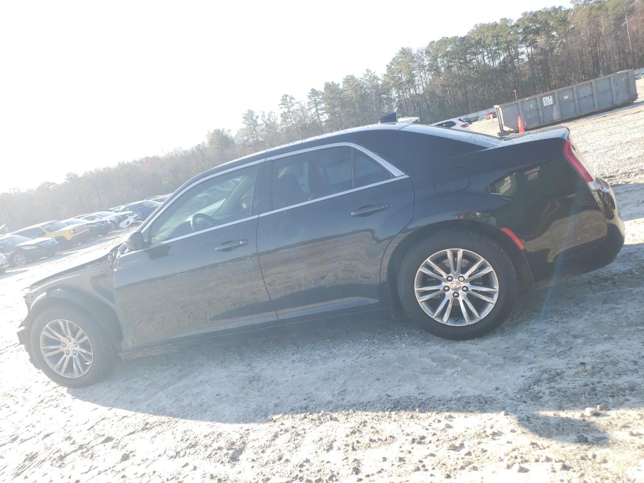 2019 Chrysler 300 - Image 2