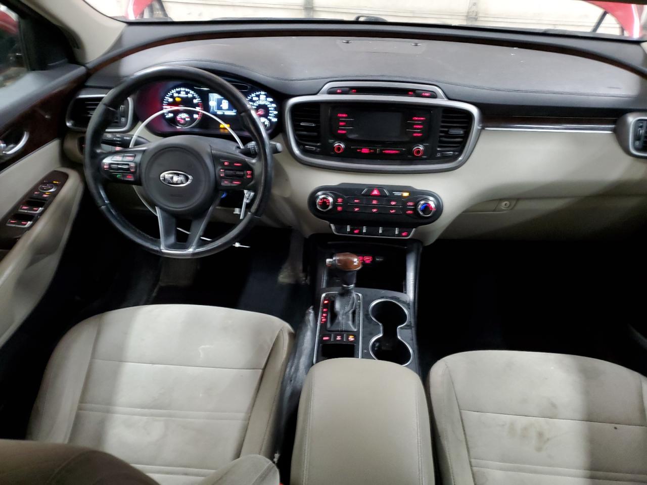 2016 Kia Sorento - Image 8