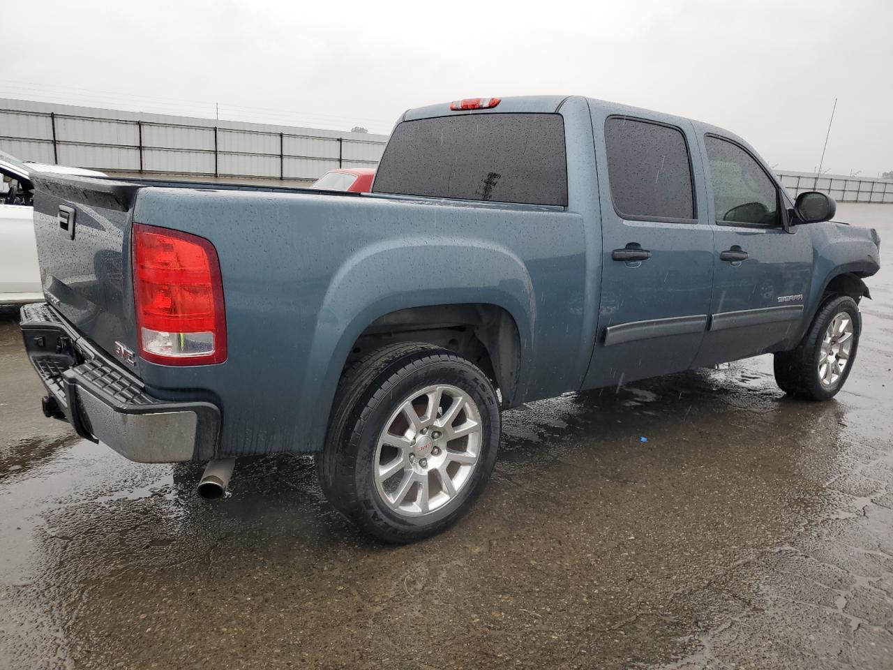 2012 GMC Sierra - Image 3