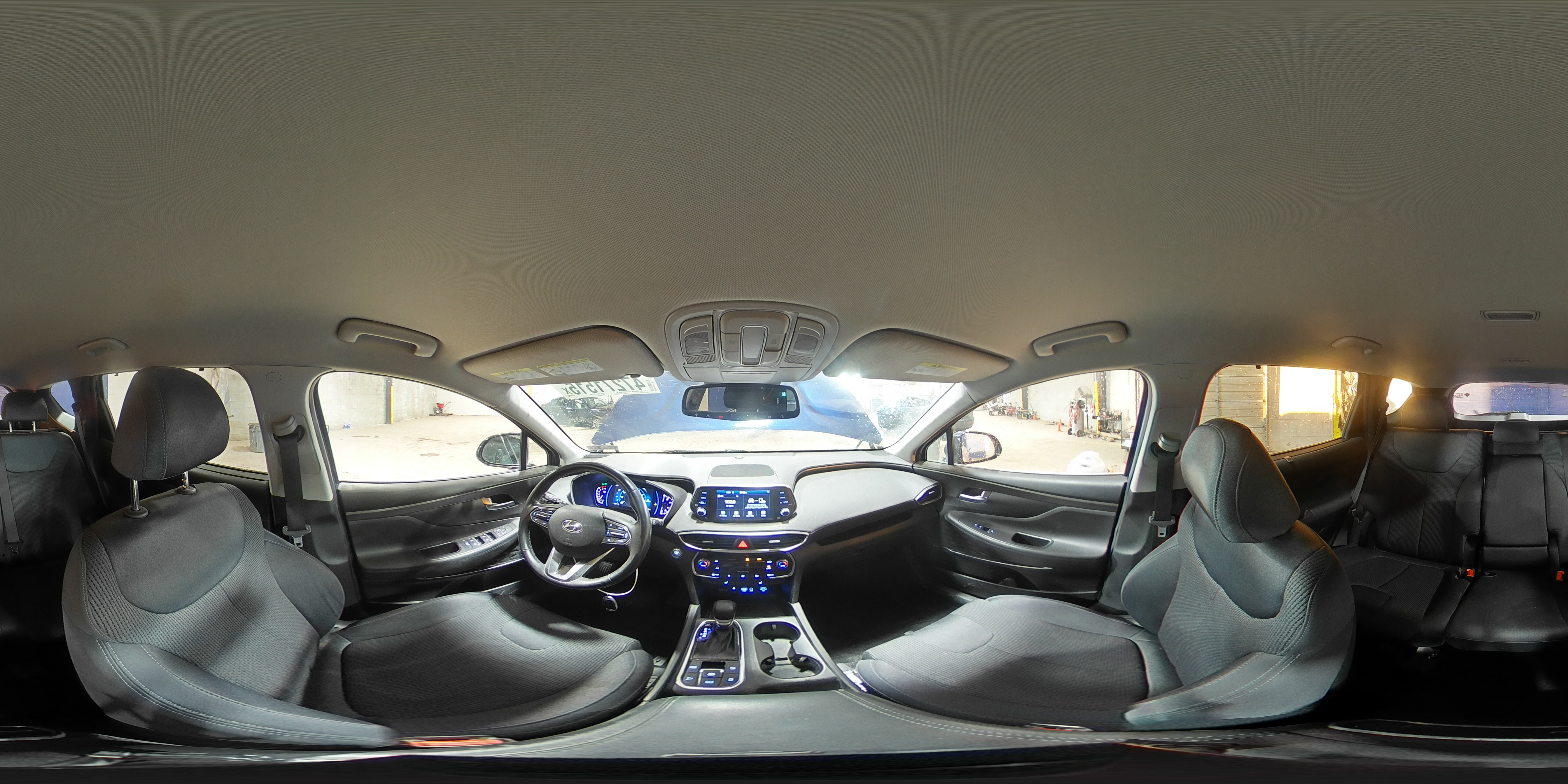 2020 Hyundai Santa Fe - Image 16