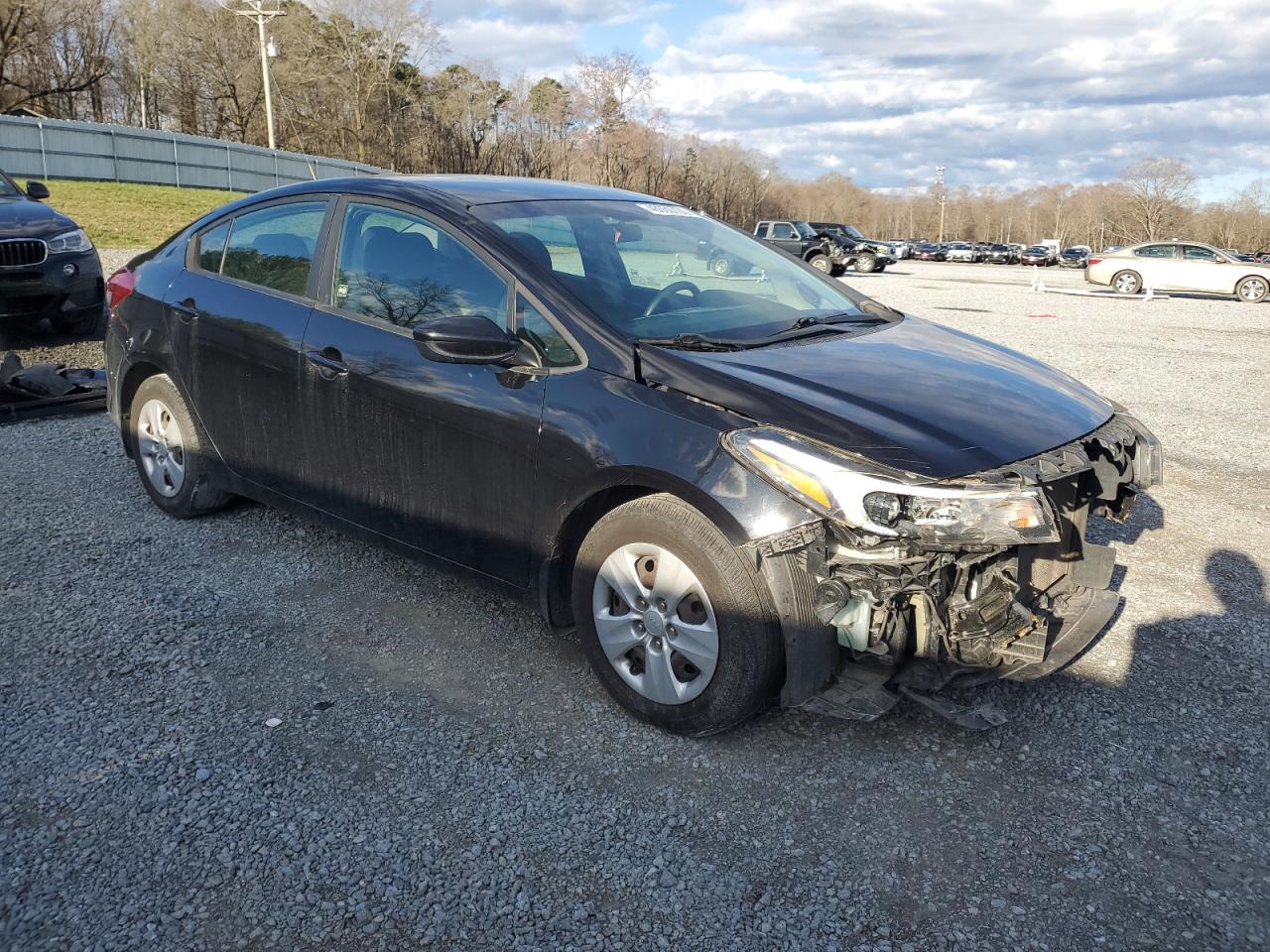 2017 Kia Forte - Image 4