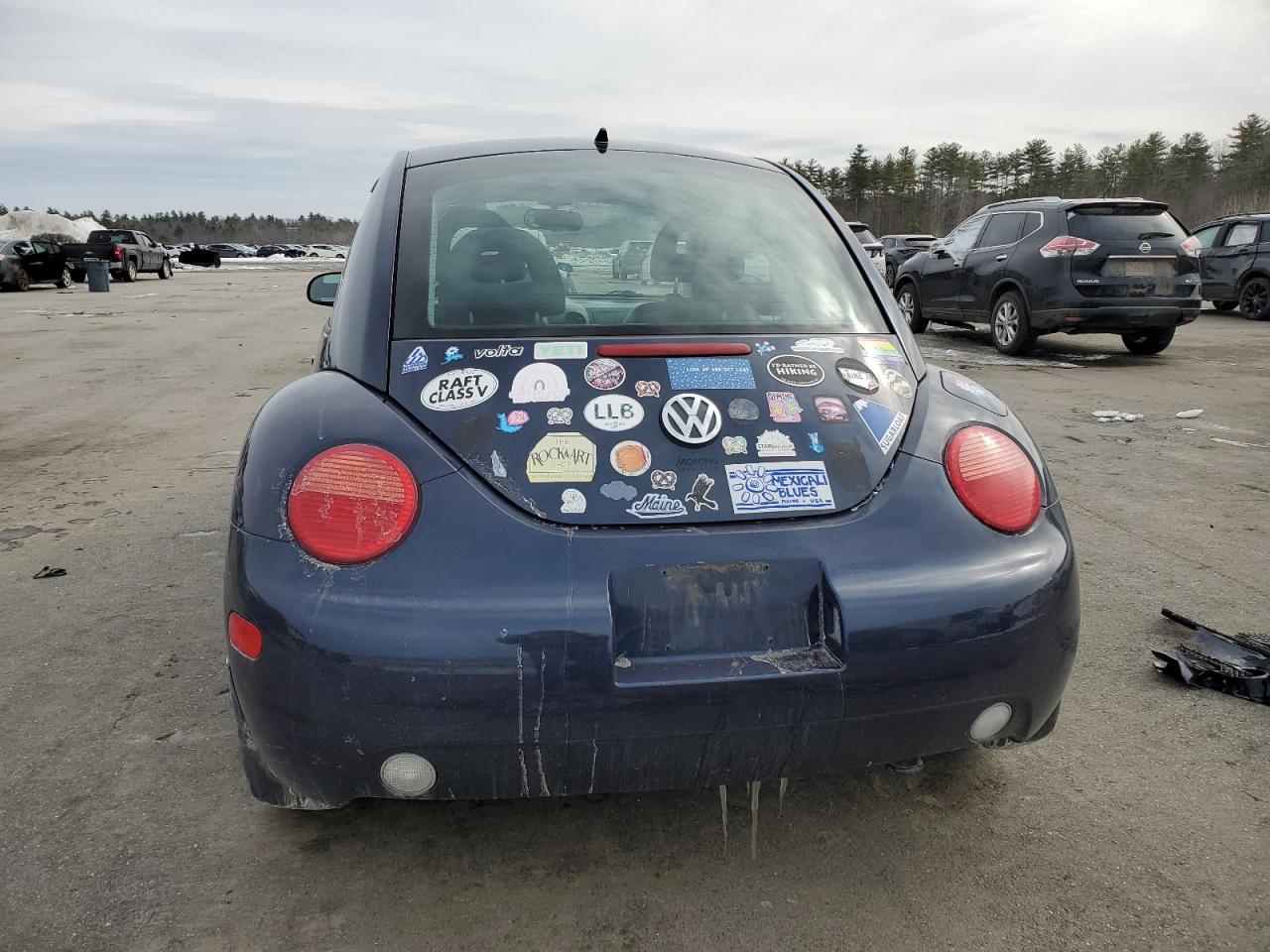 2001 Volkswagen Beetle - Image 6