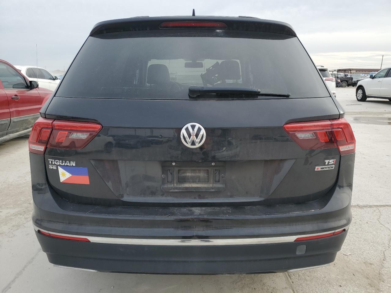 2018 Volkswagen Tiguan - Image 6