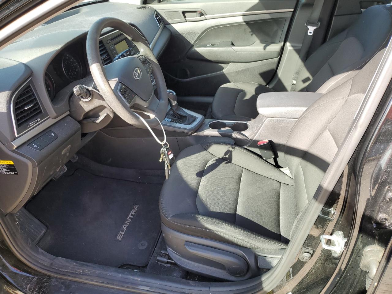 2018 Hyundai Elantra - Image 7