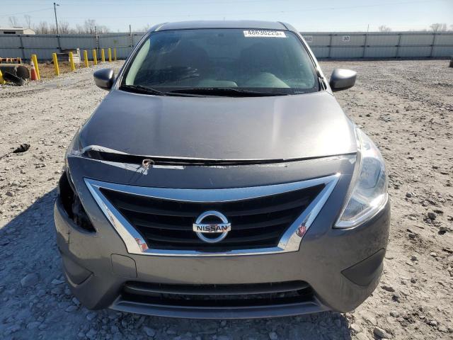  NISSAN VERSA 2019 Серый