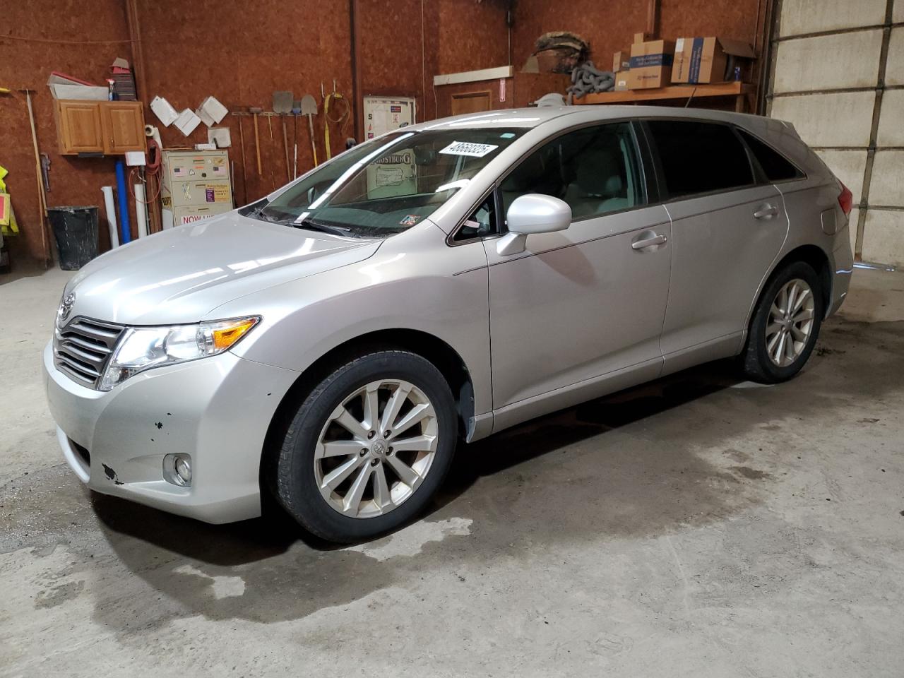 2010 Toyota Venza - Image 1