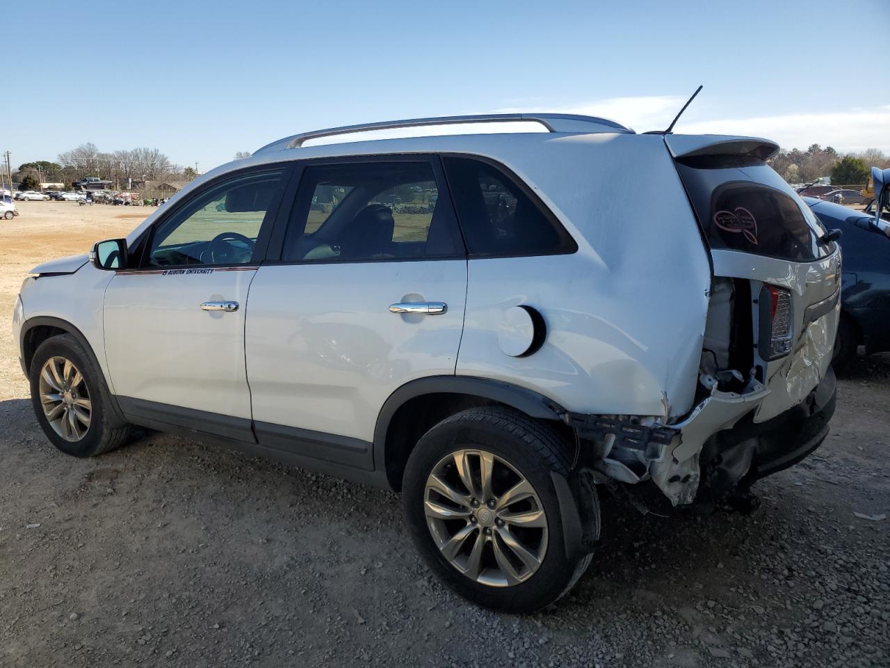 2011 Kia Sorento - Image 2