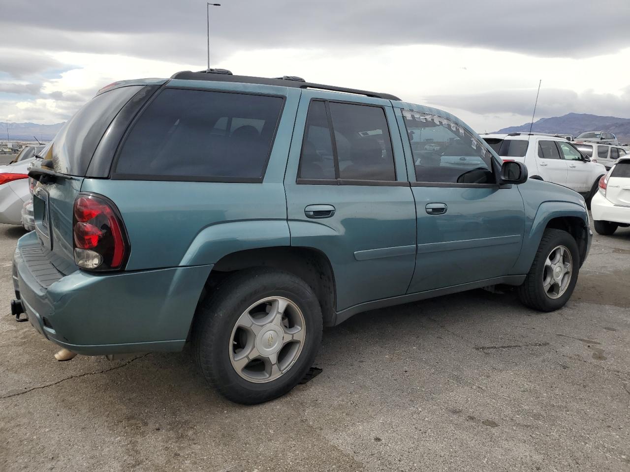 2009 Chevrolet TrailBlazer - Image 3