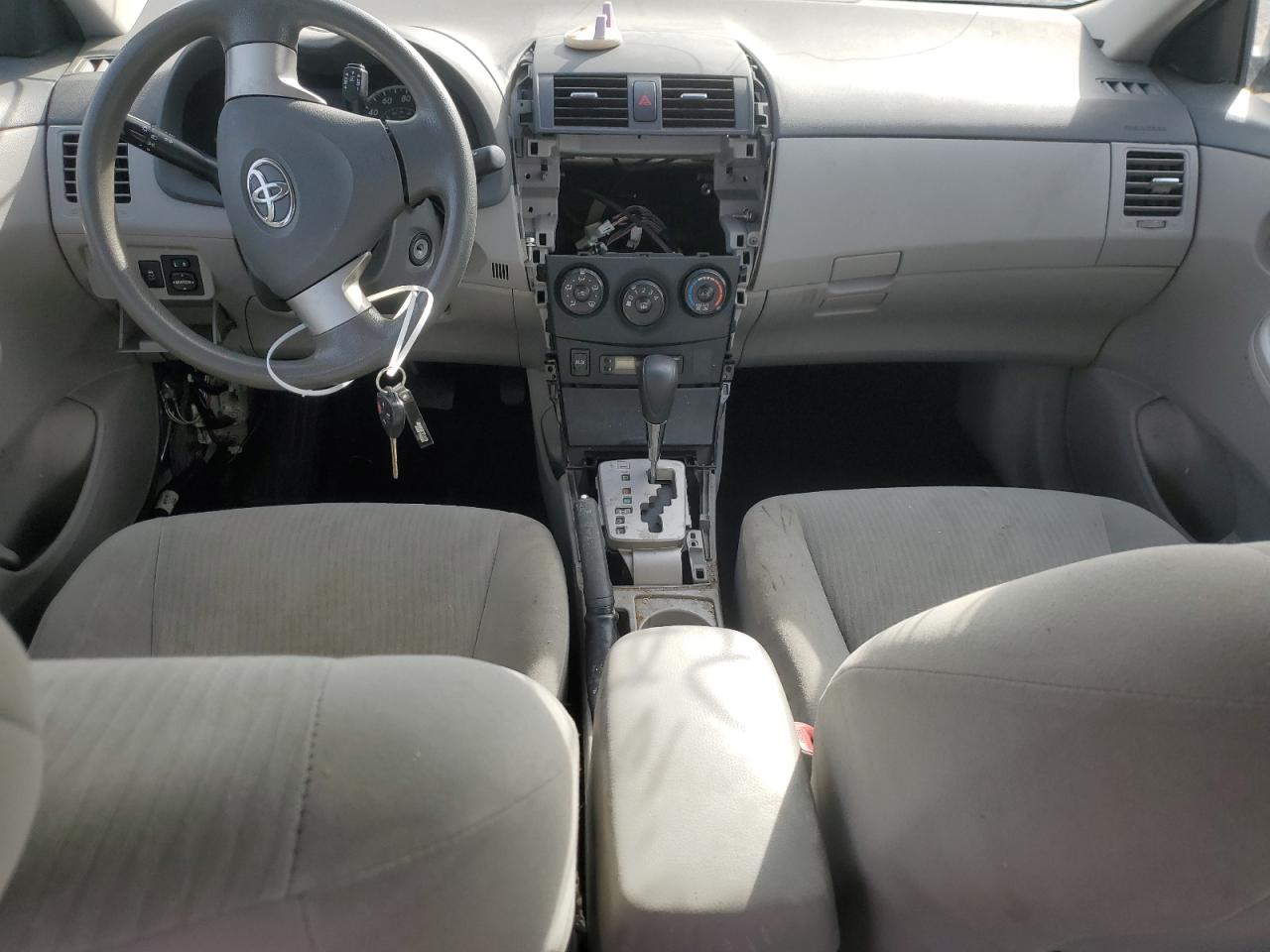 2010 Toyota Corolla - Image 8