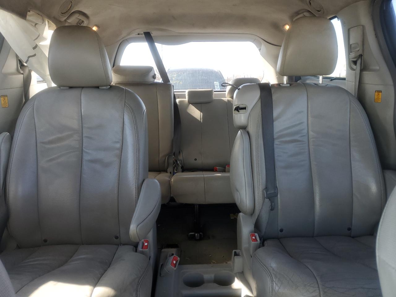 TOYOTA All Models 2013 VIN 5TDYK3DC2DS328395 фото 10