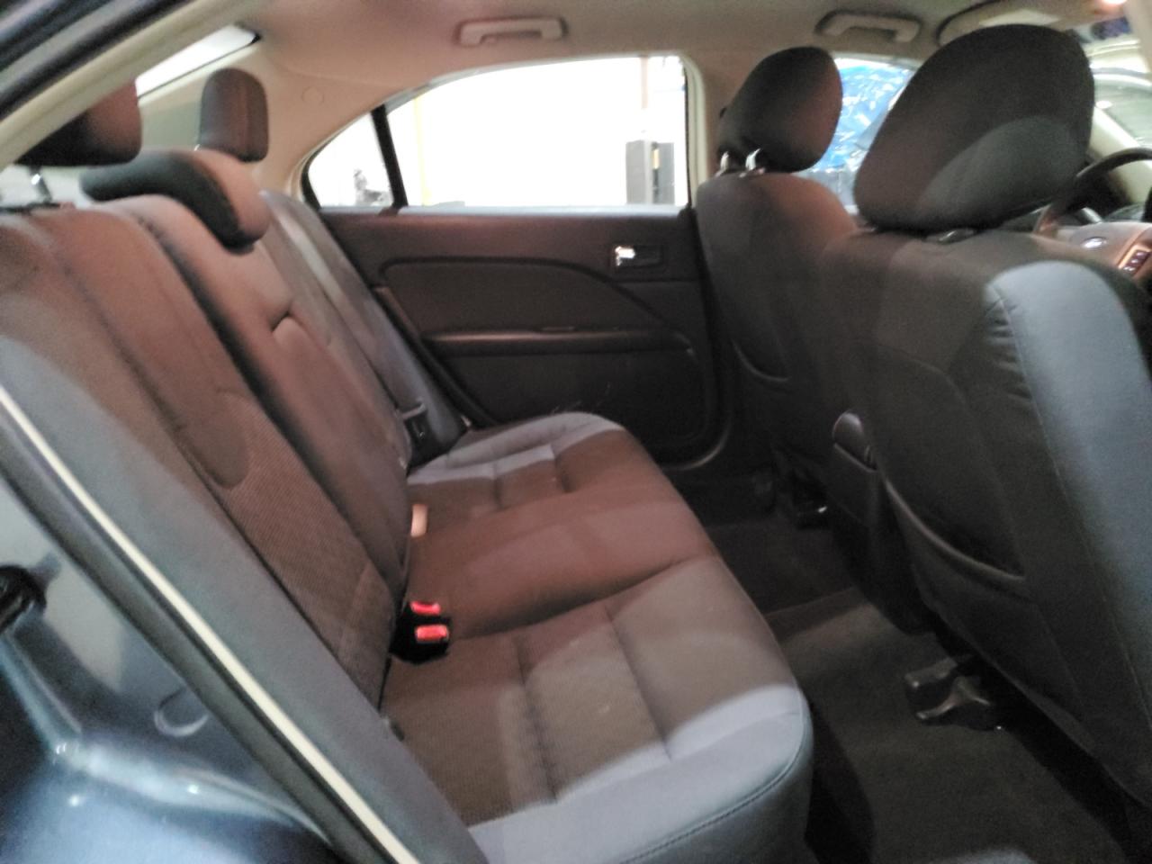 2012 Ford Fusion - Image 10