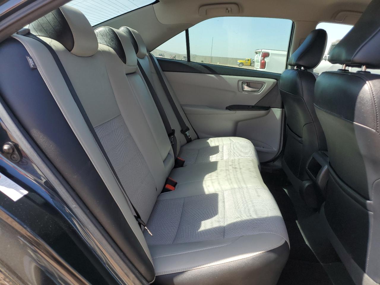 2017 Toyota Camry - Image 10