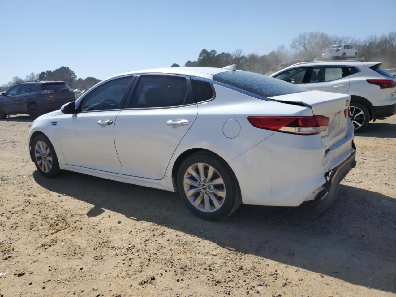 2016 Kia Optima - Image 2