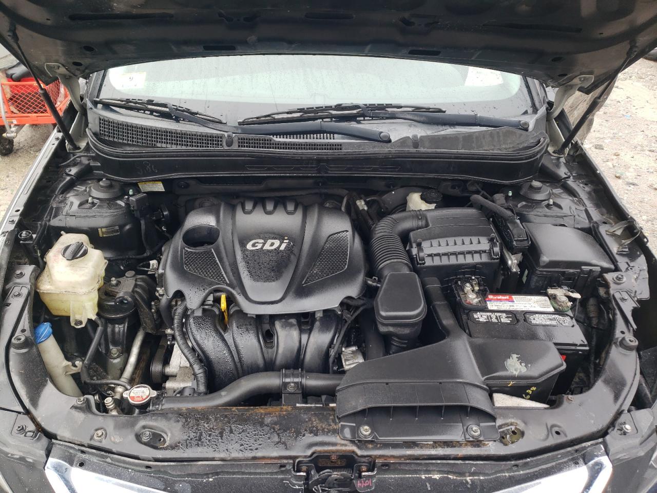2013 Hyundai Sonata - Image 11