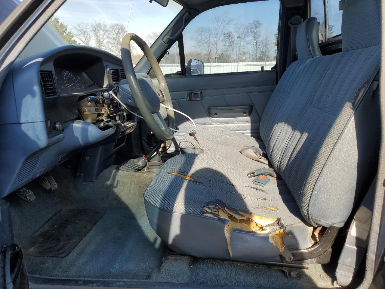1992 Toyota Pickup 1/2 Ton Short Wheelbase Dlx VIN: JT4RN01P1N0036016 Lot: 49395205