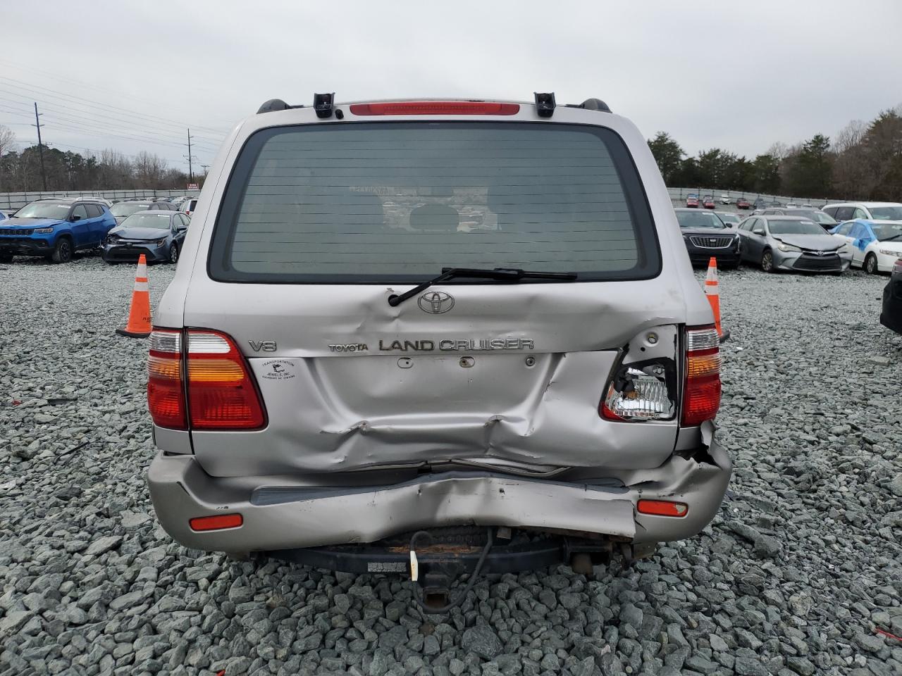 2001 Toyota Land Cruiser - Image 6