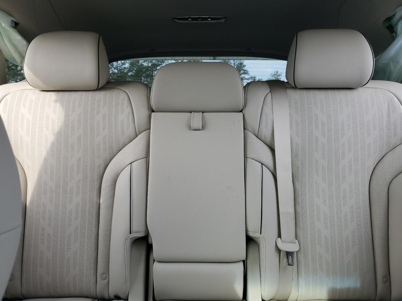 2024 Genesis GV80 - Image 10