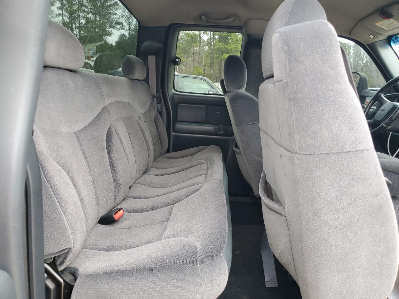 2002 GMC Sierra - Image 10
