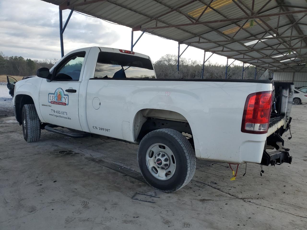 2013 GMC Sierra - Image 2