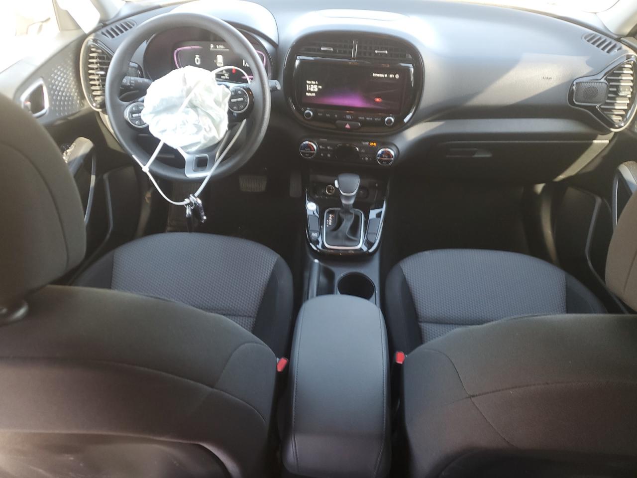 2023 Kia Soul - Image 8