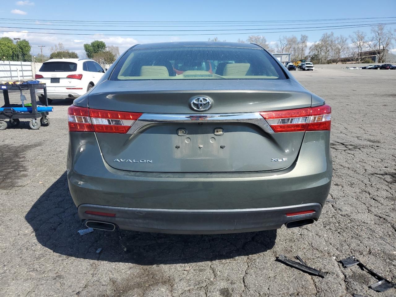 2014 Toyota Avalon - Image 6