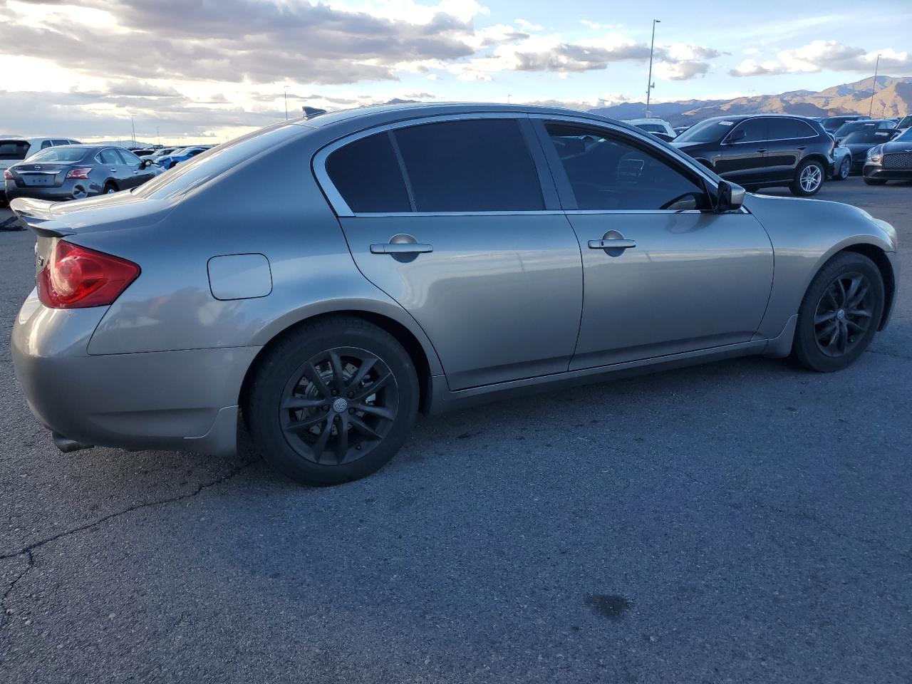 2009 Infiniti G - Image 3