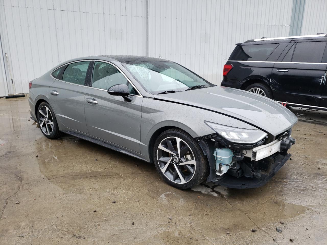 2023 Hyundai Sonata - Image 4