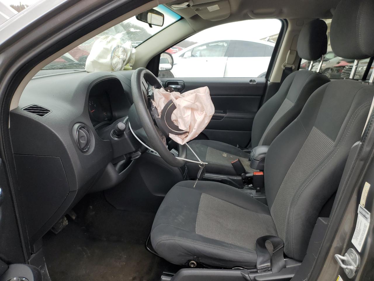 2013 Jeep Compass - Image 7