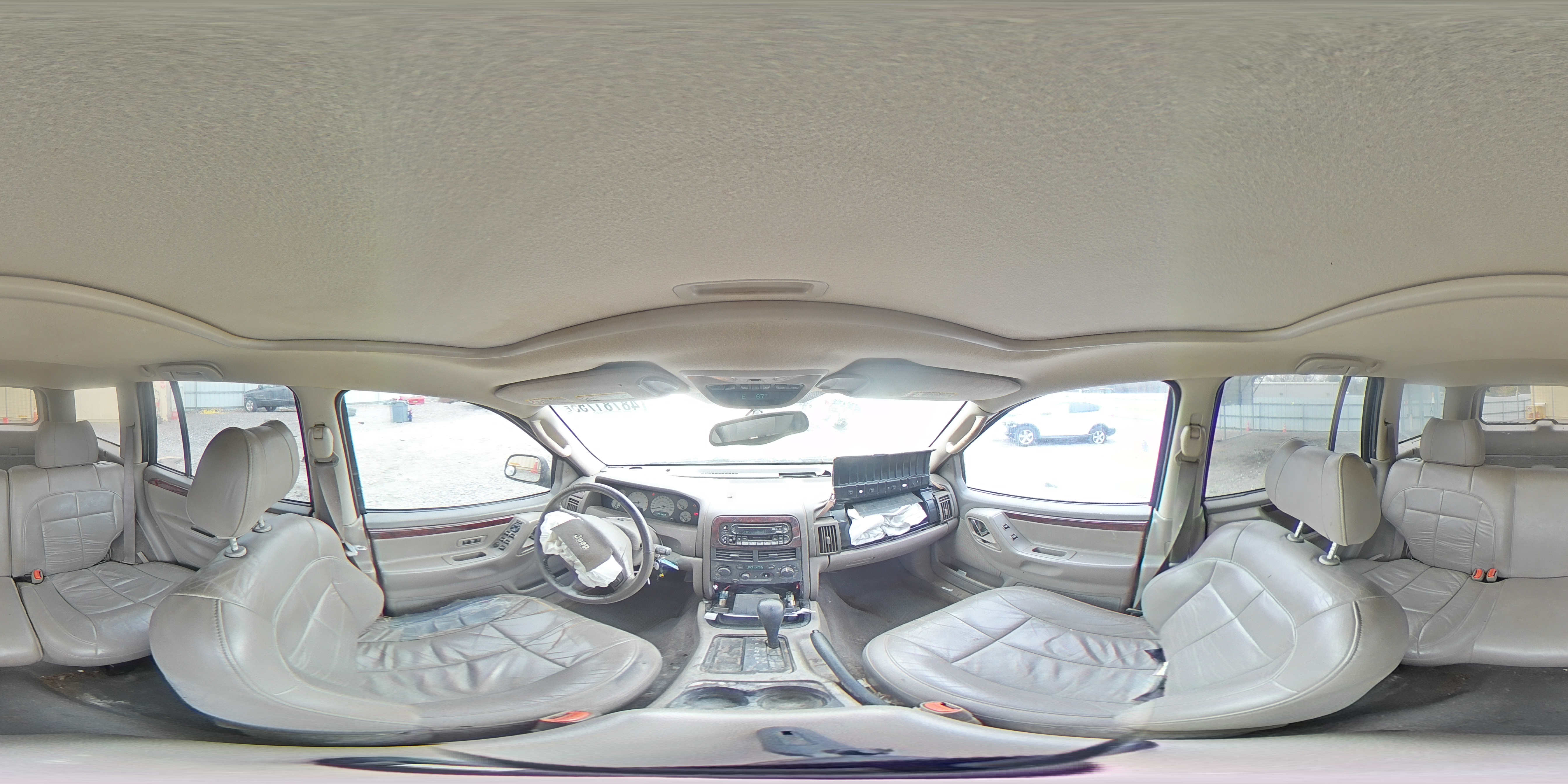 2004 Jeep Grand Cherokee - Image 14