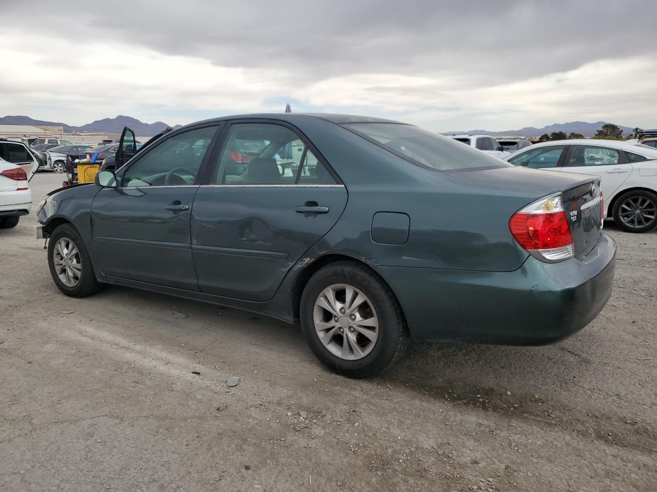 2006 Toyota Camry - Image 2