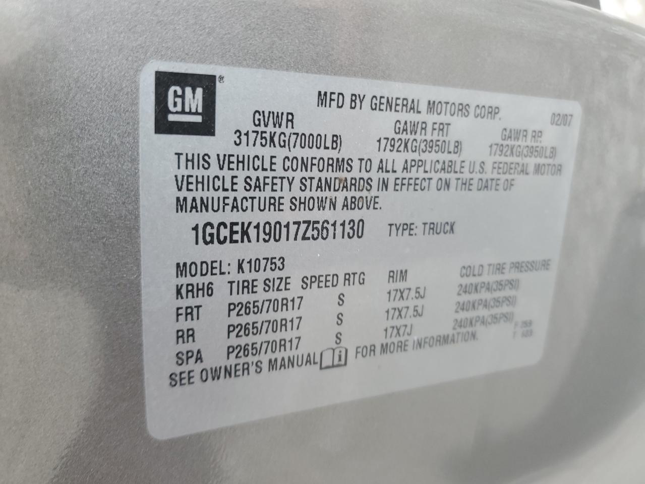 2007 Chevrolet Silverado - Image 12