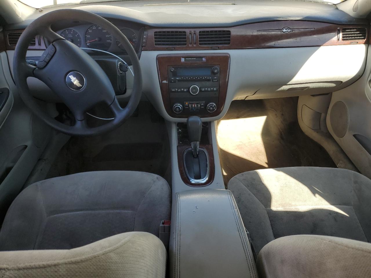 2009 Chevrolet Impala - Image 8