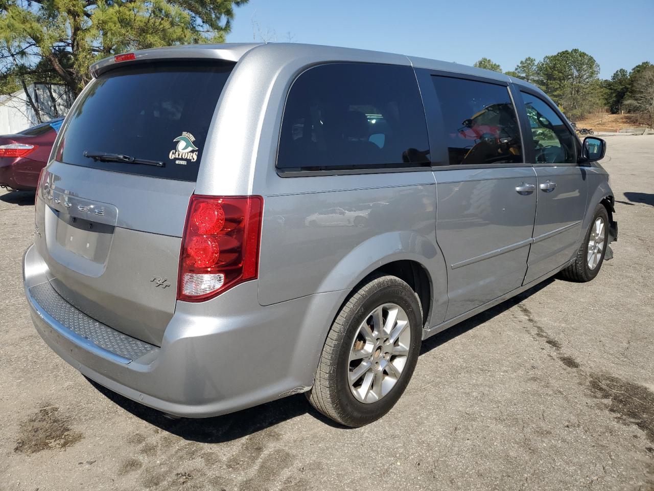 2013 Dodge Caravan - Image 3