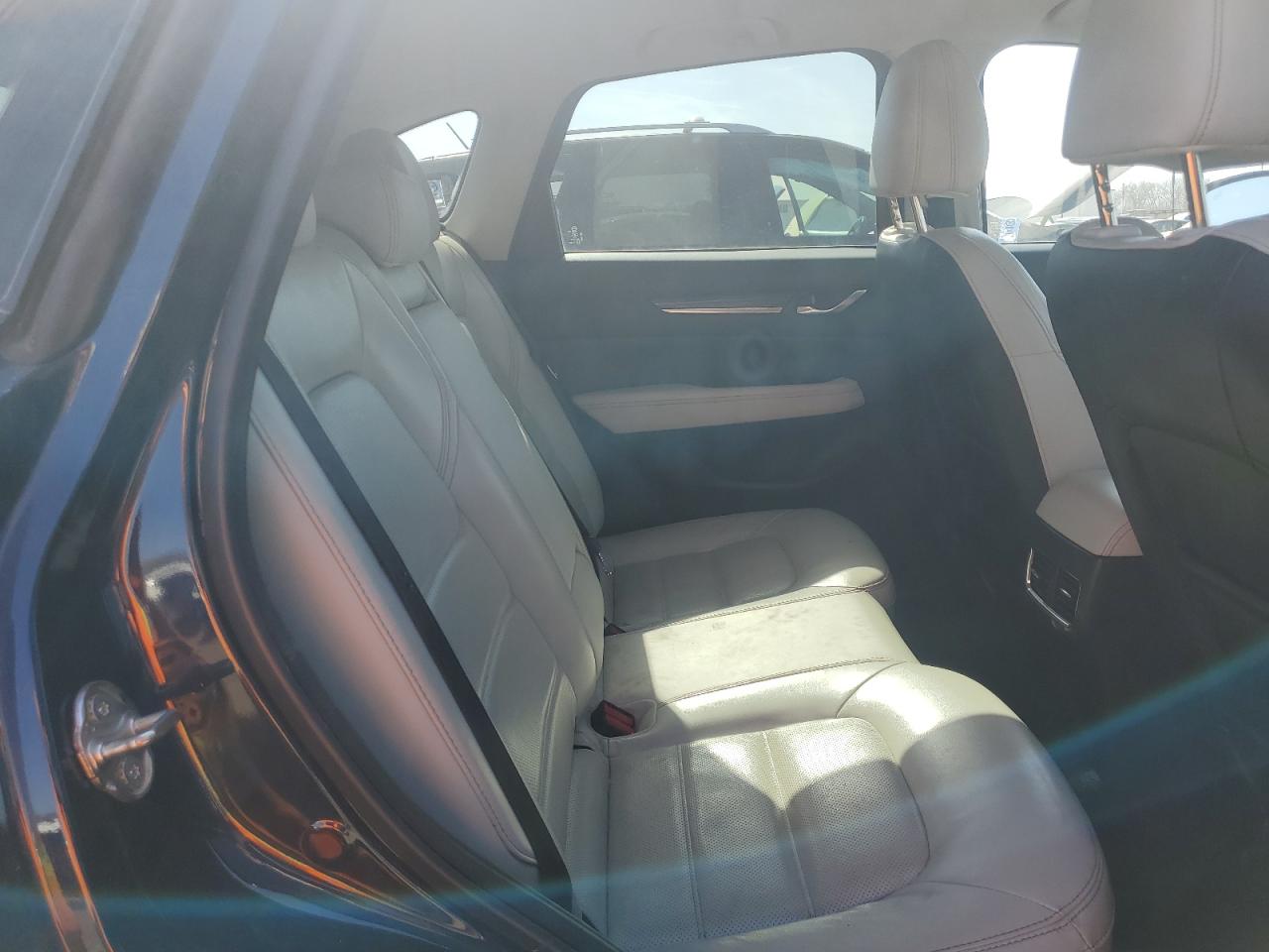 2017 Mazda CX-5 - Image 11