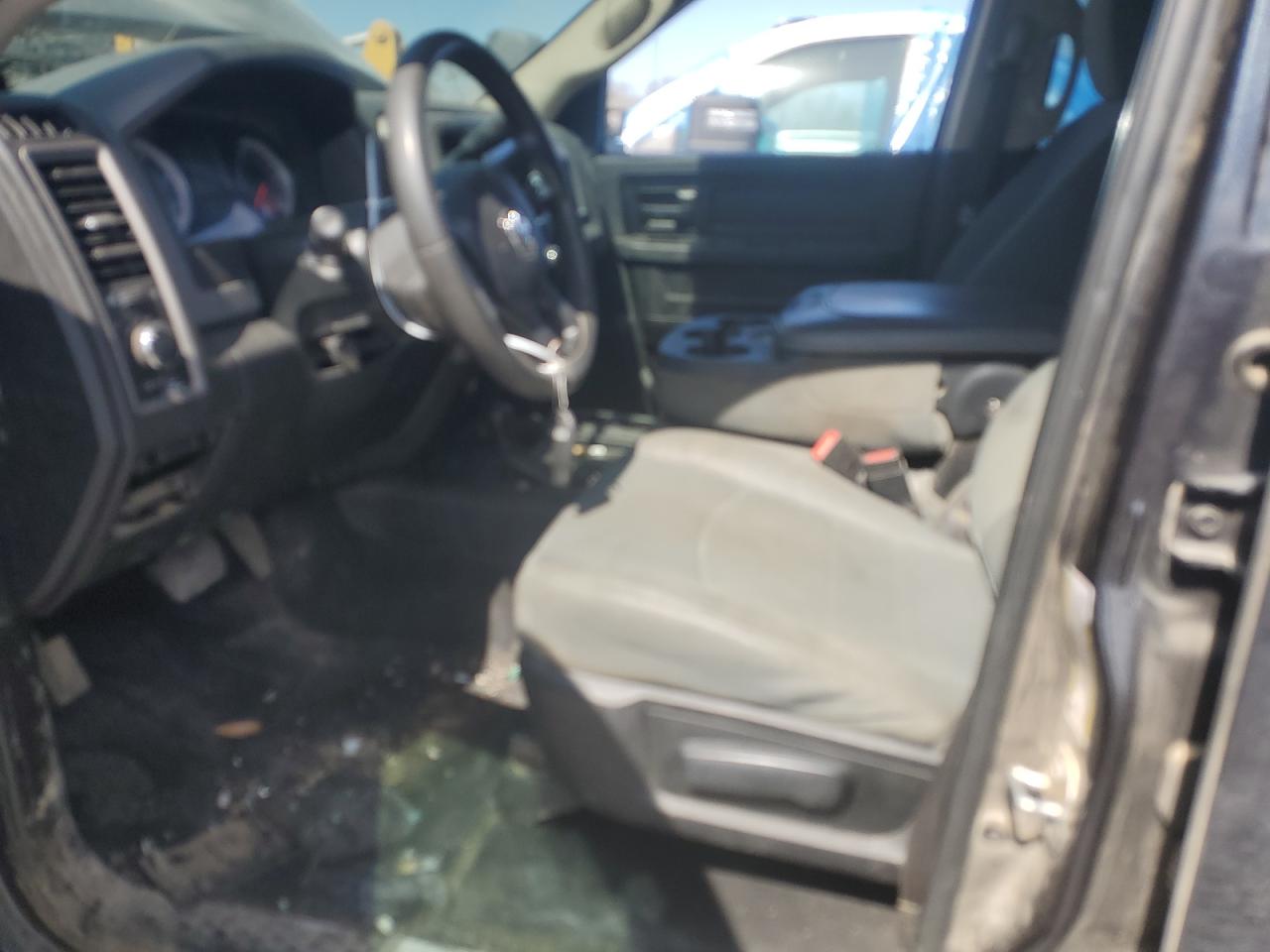 2018 RAM 2500 - Image 7