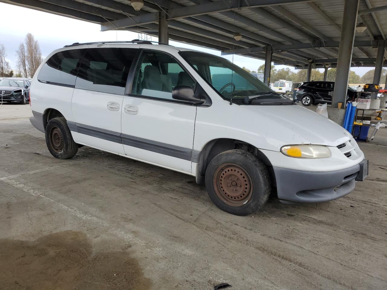 2000 Dodge Caravan - Image 4