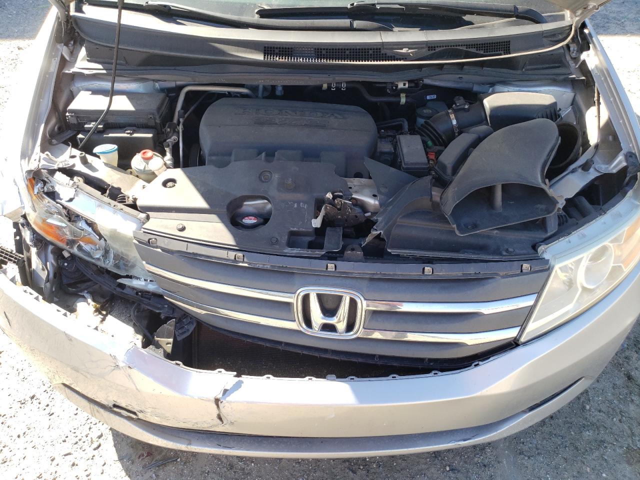 2012 Honda Odyssey - Image 13
