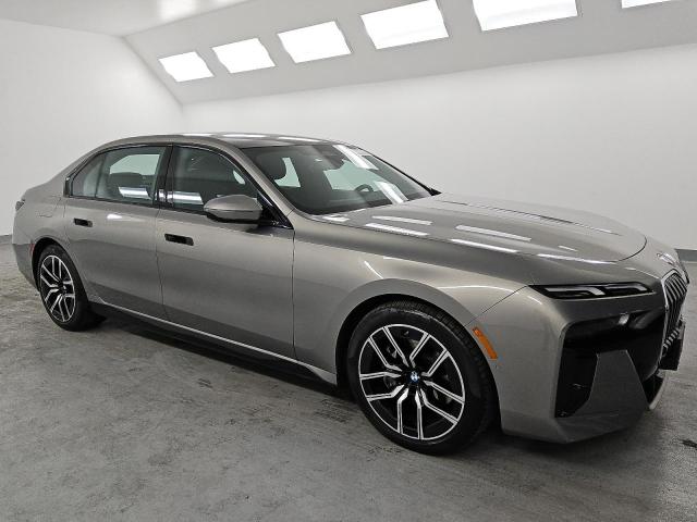  BMW 7 SERIES 2024 Серый