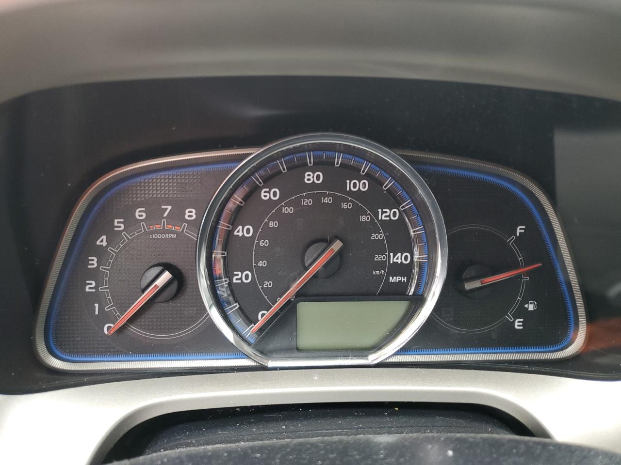 2015 Toyota RAV 4 - Image 9