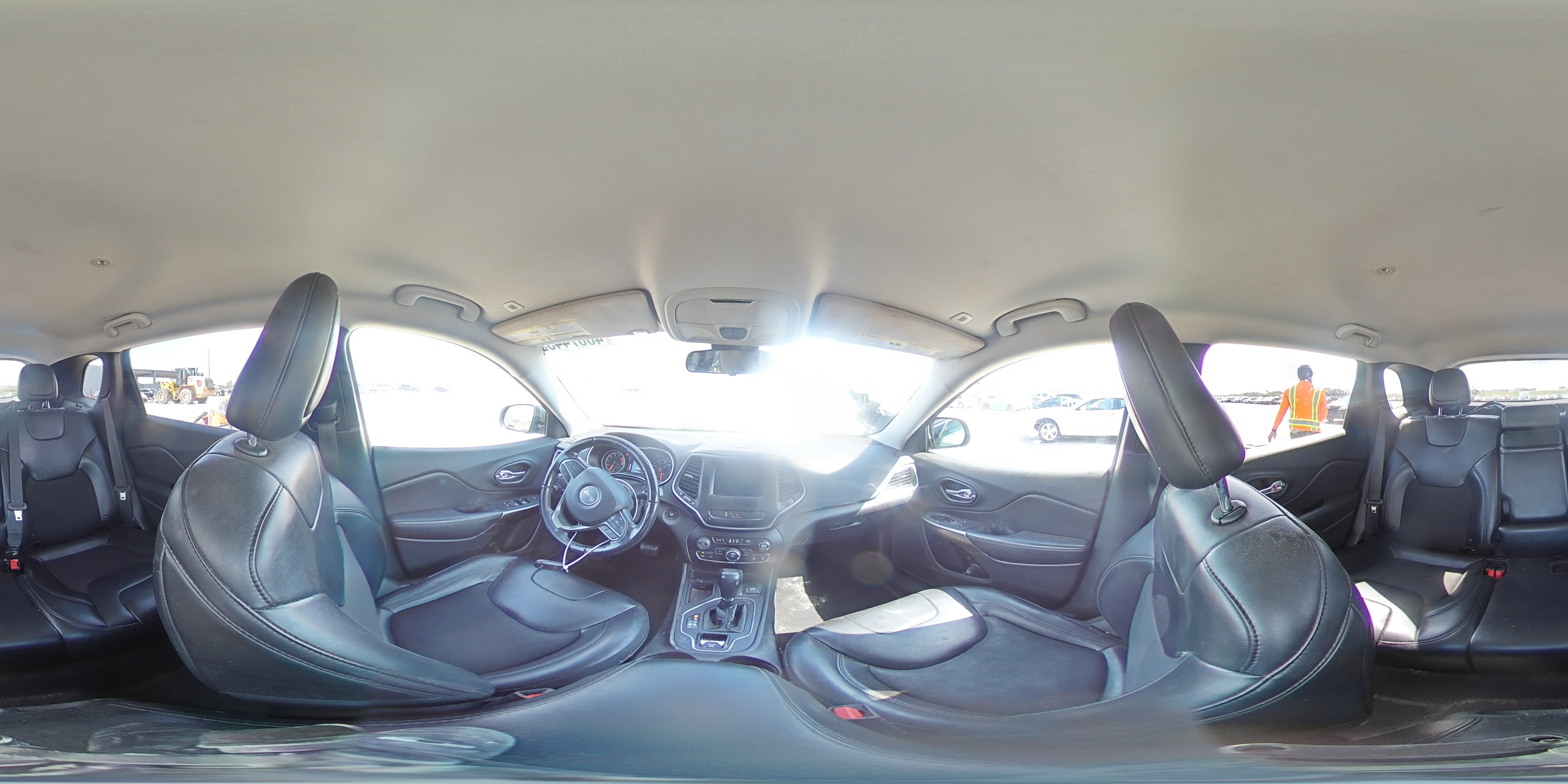 2019 Jeep Grand Cherokee - Image 13