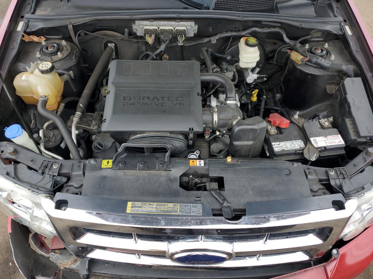 2009 Ford Escape - Image 12